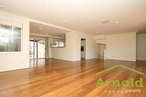 Property photo of 3/3 Hillview Crescent The Hill NSW 2300