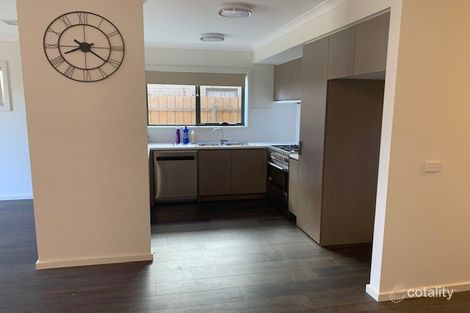 Property photo of 21 Parkmore Crescent Westmeadows VIC 3049