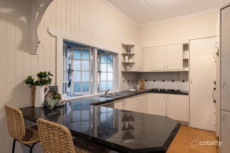 Property photo of 60 Real Avenue Norman Park QLD 4170