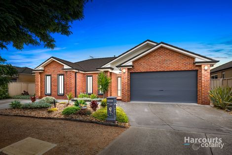 5 Braeside Walk, Caroline Springs, VIC 3023