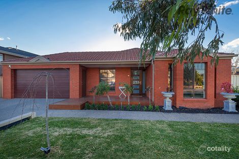 Property photo of 21 Thomson Way Taylors Hill VIC 3037