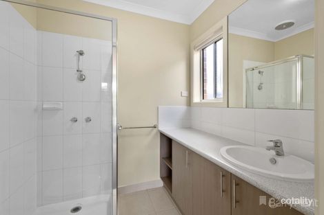 Property photo of 37 Sarton Link Pakenham VIC 3810