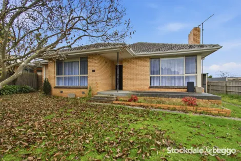 5 Powell St, Newborough, VIC 3825