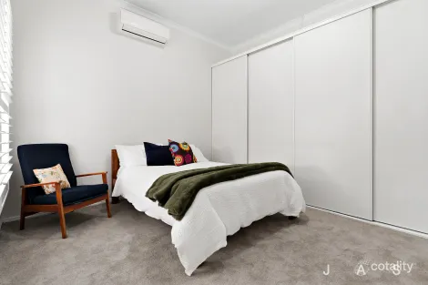 Property photo of 251 Geelong Road Kingsville VIC 3012