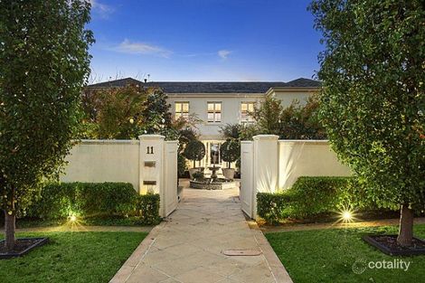 11 Woodland Ave, Mount Eliza, VIC 3930