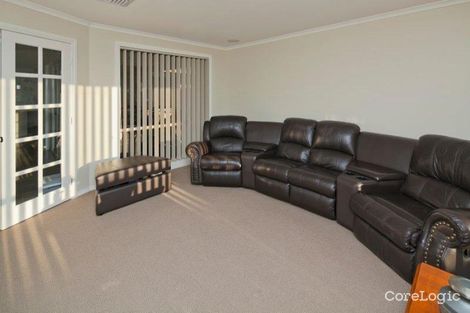 Property photo of 13 Bronson Circuit Cranbourne North VIC 3977