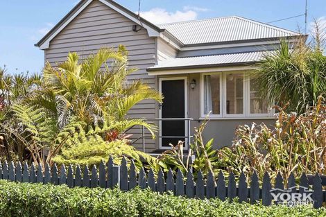 Property photo of 19 Loudon Street South Toowoomba QLD 4350