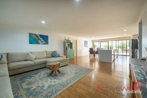 Property photo of 13 Awanui Street Wandina WA 6530