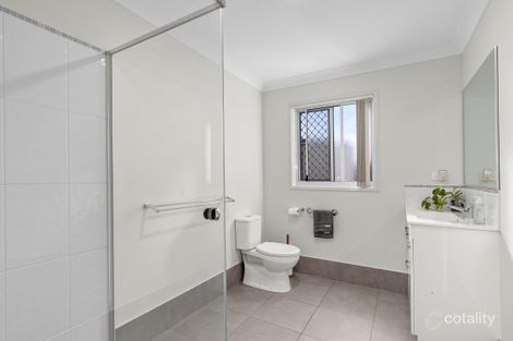Property photo of 6 Ridge View Court Nikenbah QLD 4655