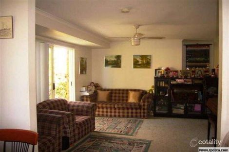 Property photo of 17 Smith Street Urangan QLD 4655