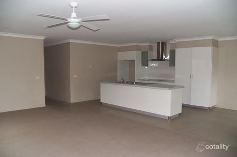 Property photo of 22 Wattlewoods Place Carrum Downs VIC 3201