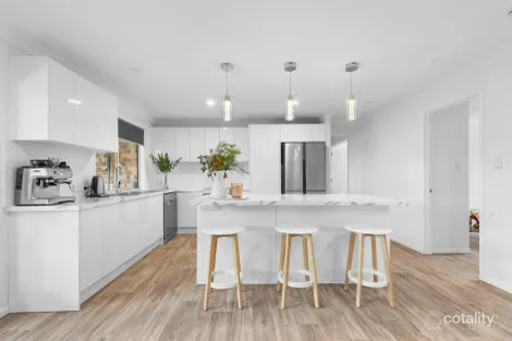 19 Jabiru Pl, Bellbowrie, QLD 4070