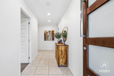 Property photo of 2 Melaleuca Circuit Maudsland QLD 4210