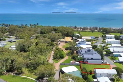 Property photo of 4/4 Bourke Street Blacks Beach QLD 4740