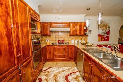 Property photo of 23 Darebin Court Meadow Heights VIC 3048