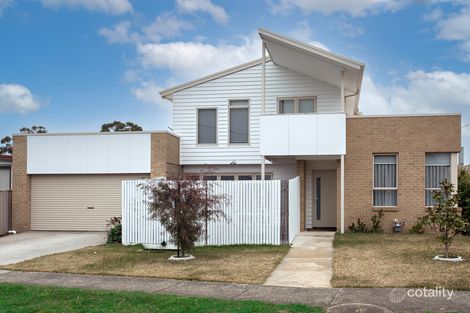 1015 Gregory St, Lake Wendouree, VIC 3350