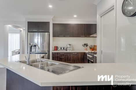 Property photo of 49 Manooka Road Currans Hill NSW 2567