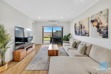 Property photo of 30 Wasim Circuit Rockbank VIC 3335