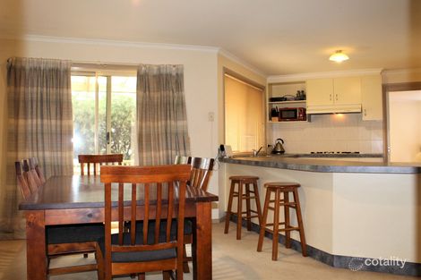 Property photo of 15 Flax Mill Close Drouin VIC 3818