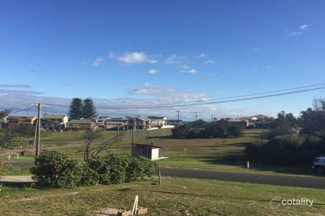 Property photo of 3 Park Street Fishermans Bay NSW 2316