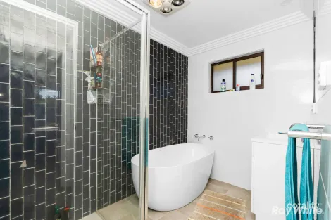 Property photo of 3 Forrest Street Lake Albert NSW 2650
