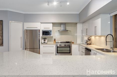 Property photo of 11 Highcliffe Rise Currambine WA 6028