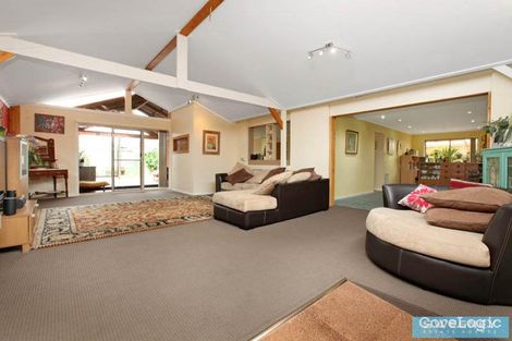 Property photo of 18 Moneghetti Place Burnside VIC 3023