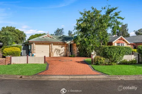9 Somerset Ct, Wattle Grove, NSW 2173