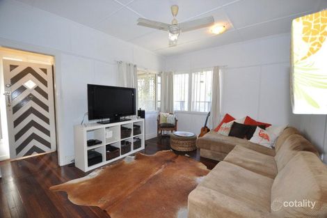 Property photo of 30B Robert Street Labrador QLD 4215