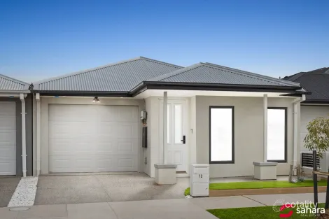 Property photo of 12 Aziz Boulevard Mount Cottrell VIC 3024