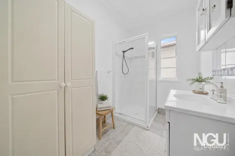 Property photo of 19 Jackson Street Eastern Heights QLD 4305