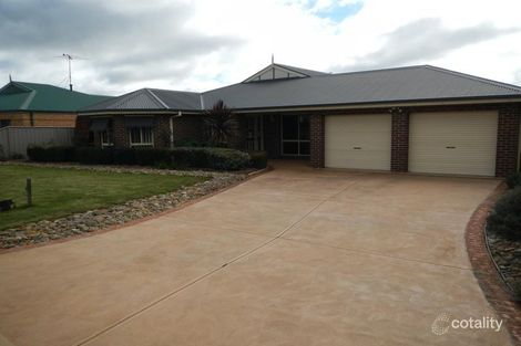 42 Kulin Dr, Kilmore, VIC 3764
