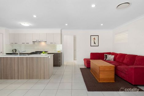 Property photo of 11 Wedgetail Circuit Narangba QLD 4504