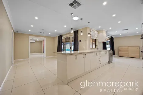 Property photo of 17 Rainbow Close Glenmore Park NSW 2745