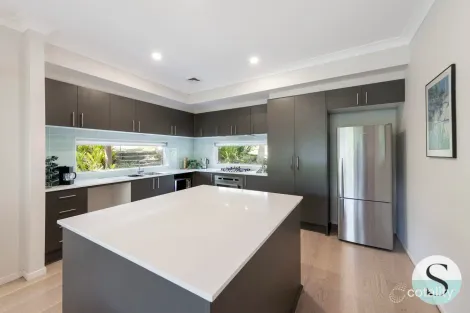 Property photo of 1 Lake Ridge Lane Murrays Beach NSW 2281