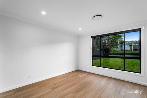 Property photo of 5 Salisbury Court West Hoxton NSW 2171