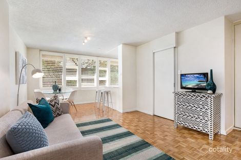 Property photo of 27/2-4 East Crescent Street McMahons Point NSW 2060