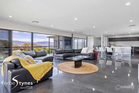 Property photo of 9 Lakeview Terrace East Jindabyne NSW 2627