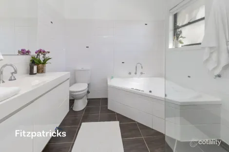 Property photo of 29 Atherton Crescent Tatton NSW 2650