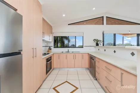 Property photo of 33 Island Outlook River Heads QLD 4655