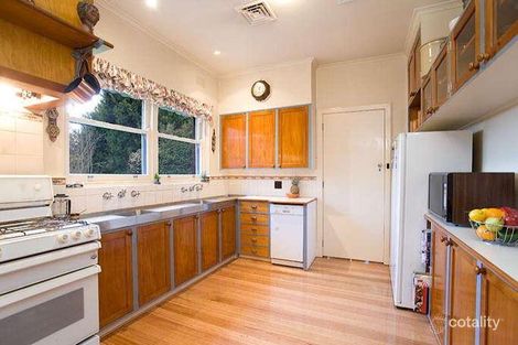 Property photo of 202 The Boulevard Ivanhoe East VIC 3079
