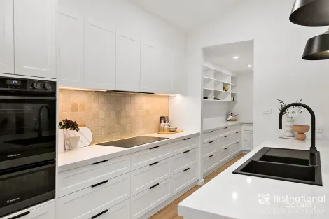 Property photo of 34 Hollings Drive Kiama Downs NSW 2533