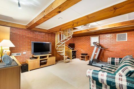 Property photo of 16 Strathaird Street Strathmore VIC 3041