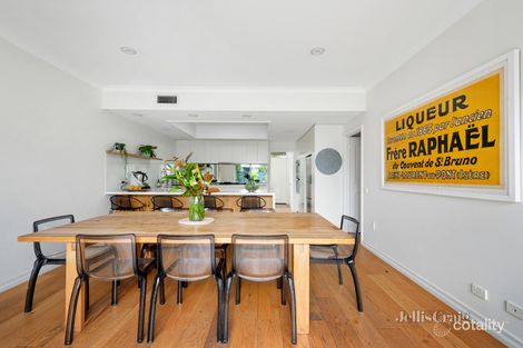 Property photo of 17 Rockingham Close Kew VIC 3101