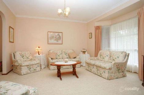 Property photo of 10 Seton Close Greenvale VIC 3059
