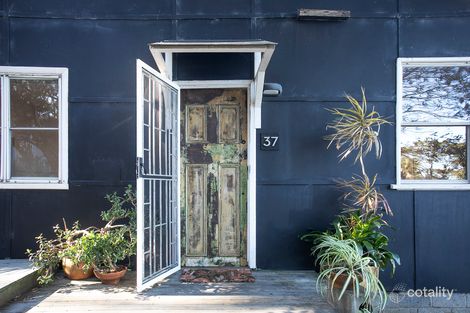 37 Squires Cres, Coledale, NSW 2515