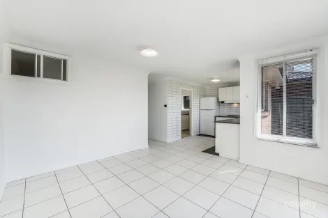 Property photo of 24 Bernardo Street Rosemeadow NSW 2560
