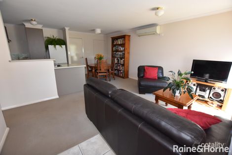 Property photo of 2/39 Molong Road Orange NSW 2800