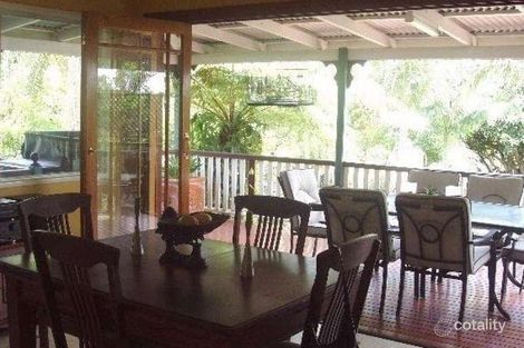 67 Holland Rd, Holland Park, QLD 4121