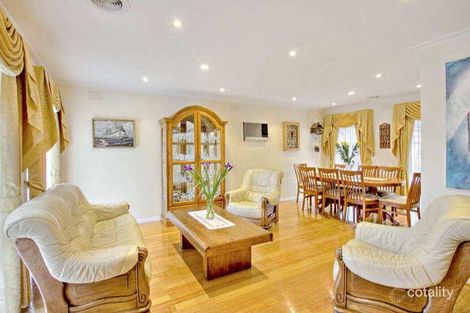 Property photo of 42 Lipton Drive Dandenong North VIC 3175
